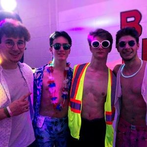 Meet your Posher, Brady